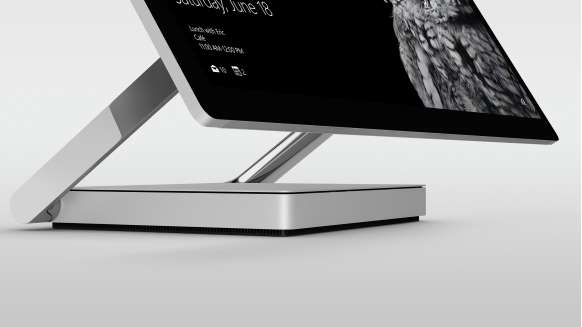 Microsoft Surface Studio 28" | Intel i7-6820HQ 2.7 GHz | 16 GB RAM | 1TB Hybrid Drive | GeForce GTX 965M | Windows 10 Pro