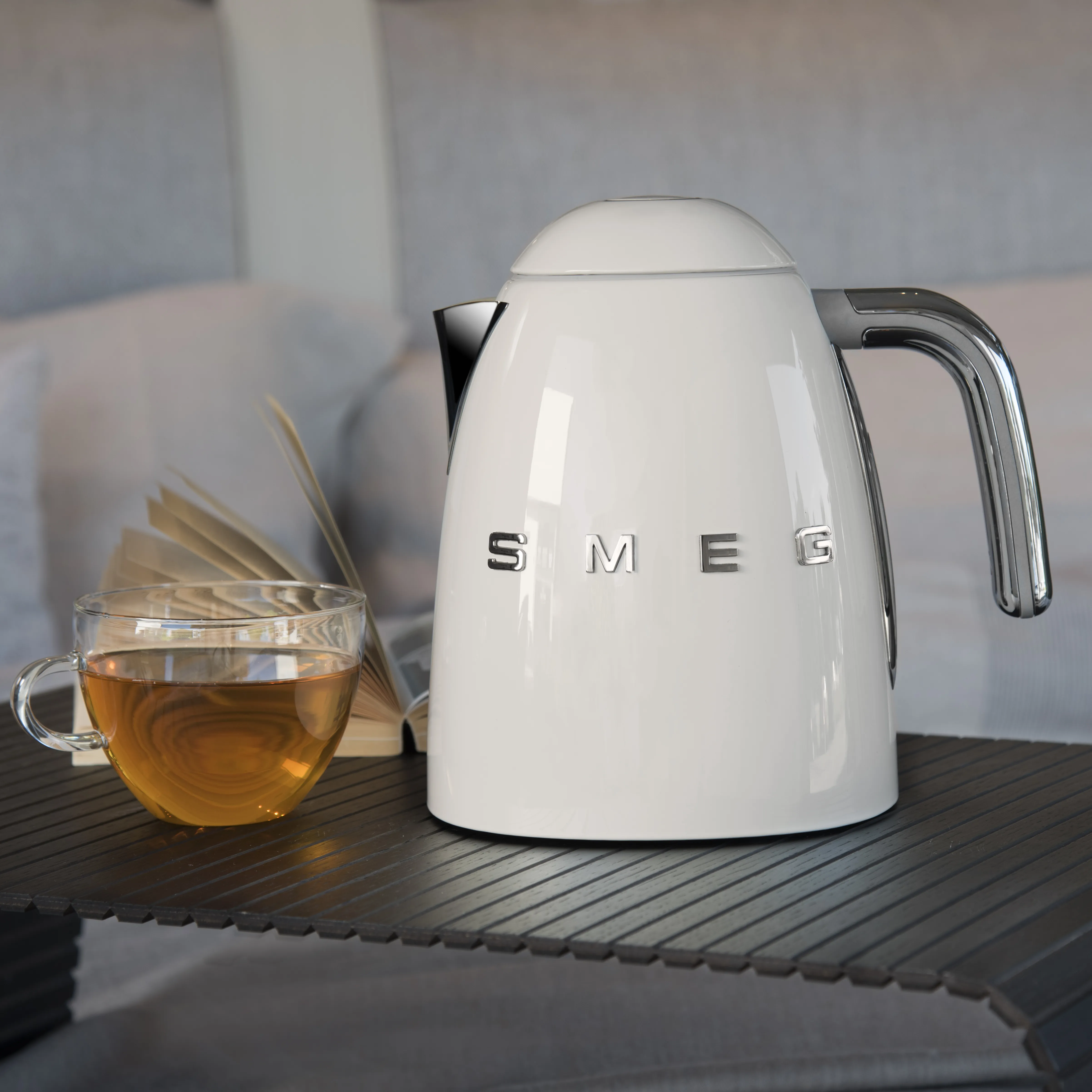 Smeg 50's Style -vedenkeitin, Kerma, 1.7l