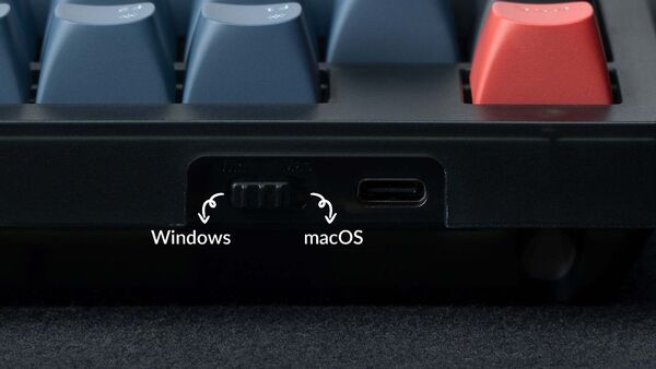 Keychron V5, QMK/VIA, RGB, Fully Assembled Knob, Frosted Black, Hot Swap 96%, K Pro Brown, -langaton pelin&auml;pp&auml;imist&ouml;