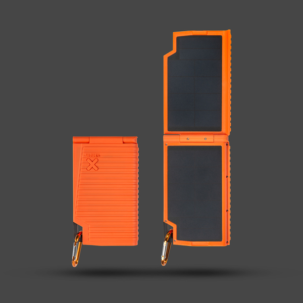 Xtorm Aurinkovaravirtal&auml;hde 4.5W 10.000mAh USB-C PD 20W -varavirtal&auml;hde, Musta/Oranssi