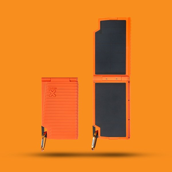 Xtorm Aurinkovaravirtal&auml;hde 4.5W 10.000mAh USB-C PD 20W -varavirtal&auml;hde, Musta/Oranssi
