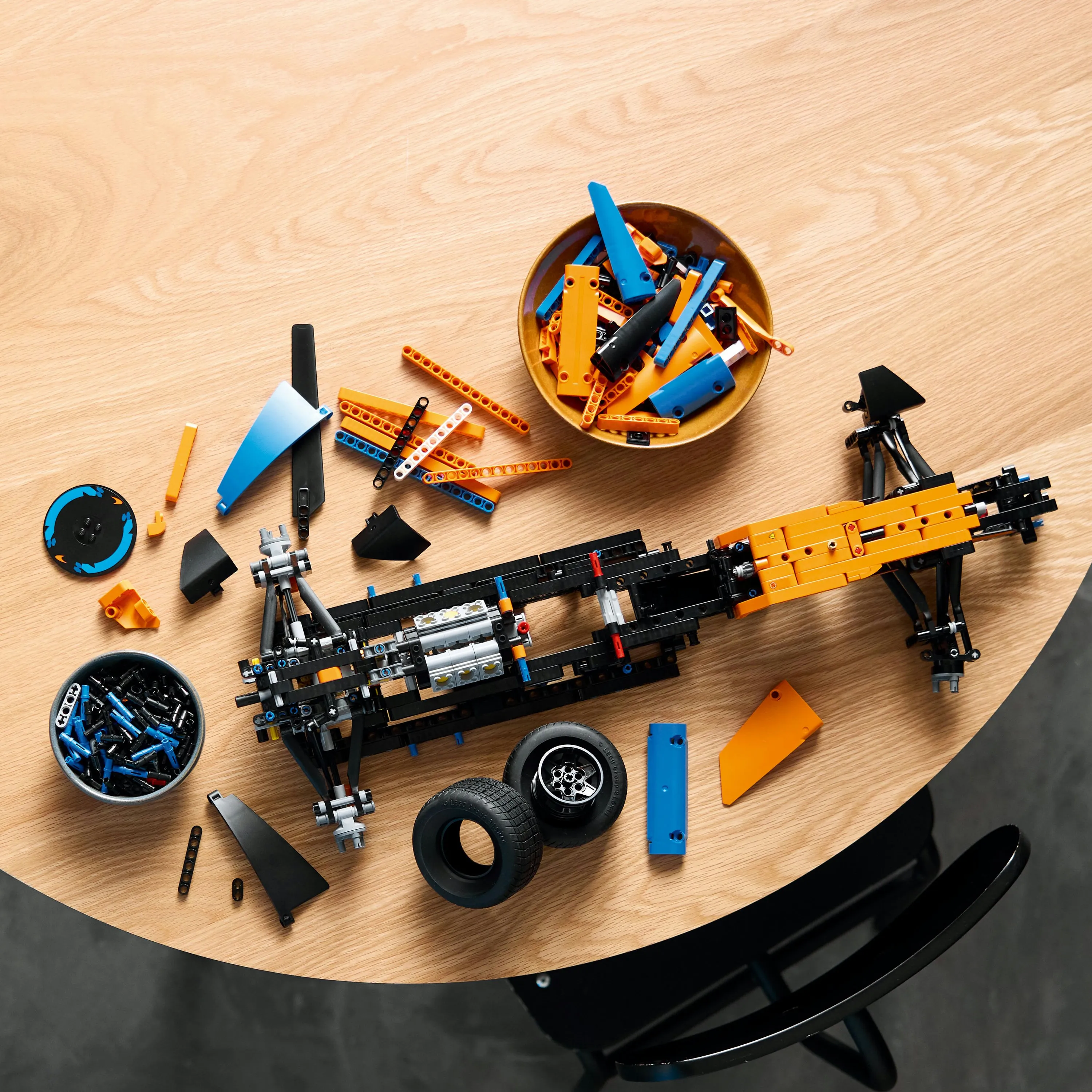 LEGO Technic McLaren Formula 1 Racerbil 42141