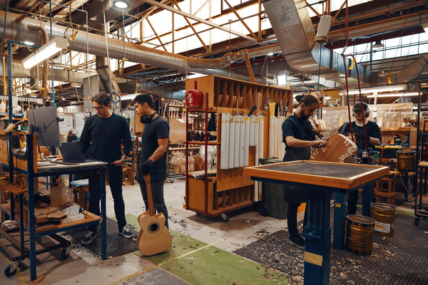 HP 34 AiO i712700 32GB/1T PC Intel i7-12700, SSD 1TB 2280 PCIe NVMe, 32GB DDR5, NVIDIA GeForce RTX 3060 Max-Q, W11 Pro64, 1-1-1 Wty, 34in Display, ax+BT"