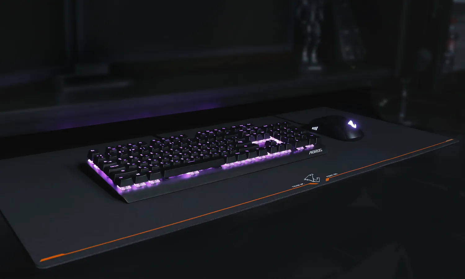 Aorus AMP900 Aorus -hiirimatto, musta