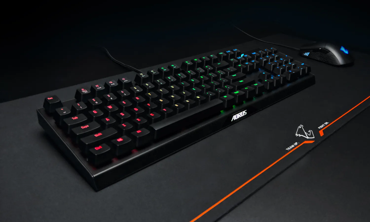 Aorus AMP900 Aorus -hiirimatto, musta