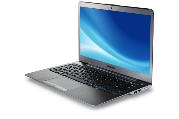 SAMSUNG NP535U3C 13.3"/AMD A6/4GB/500GB/W8