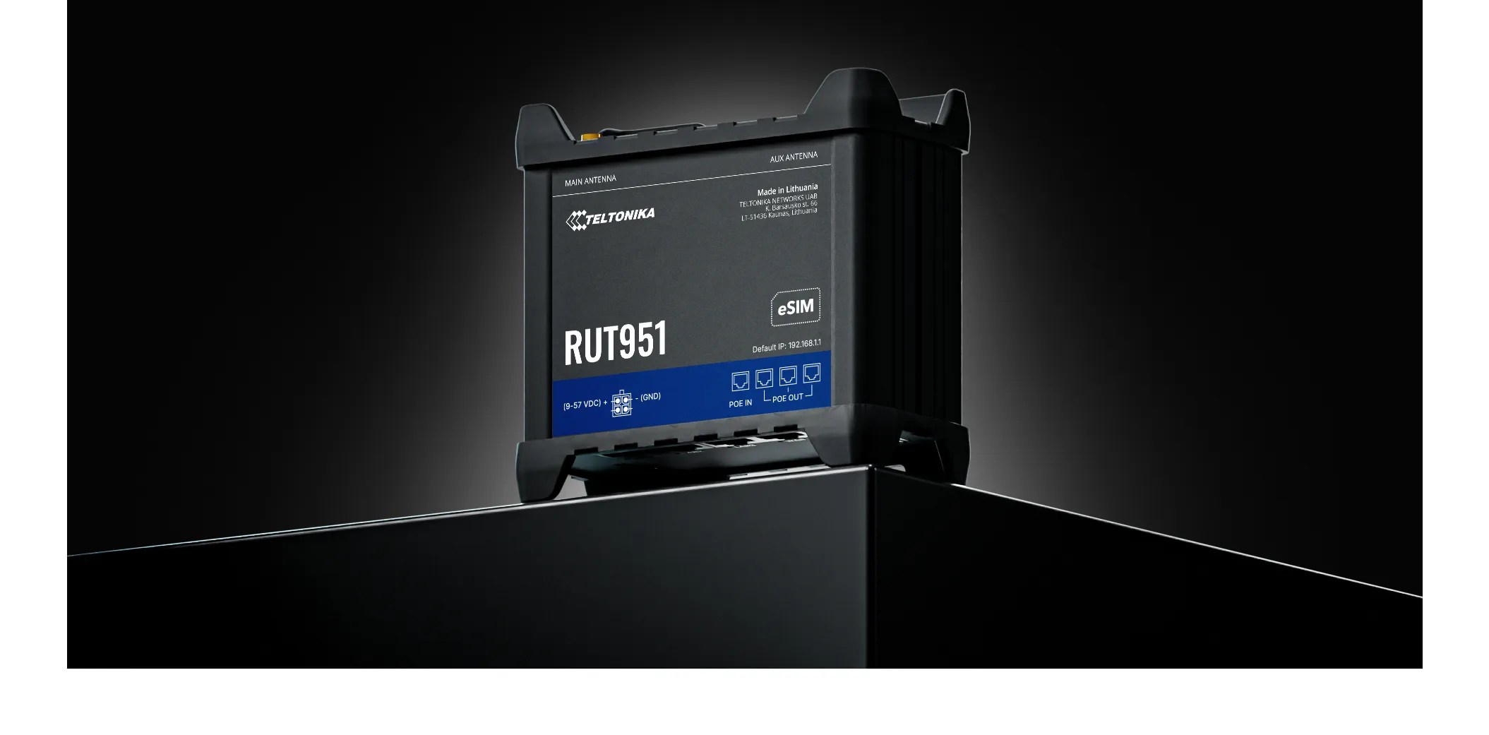 Teltonika RUT951 -reititin, Wi-Fi 4, 4G, PoE, musta