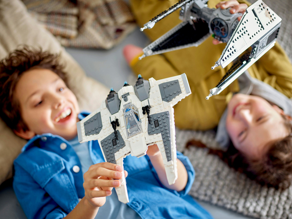 Lego Star Wars Mandalorialainen Fang-h&auml;vitt&auml;j&auml; vs. TIE-torjuntah&auml;vitt&auml;j&auml; 75348