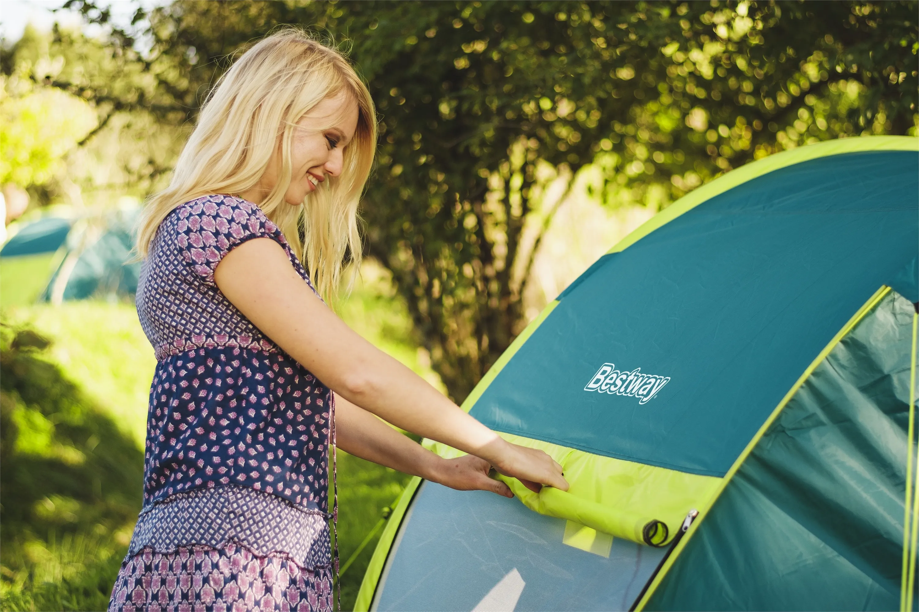 Bestway Coolmount 4-Person Family Tent Blue/Yellow 2400 x 2100 x 1000 mm