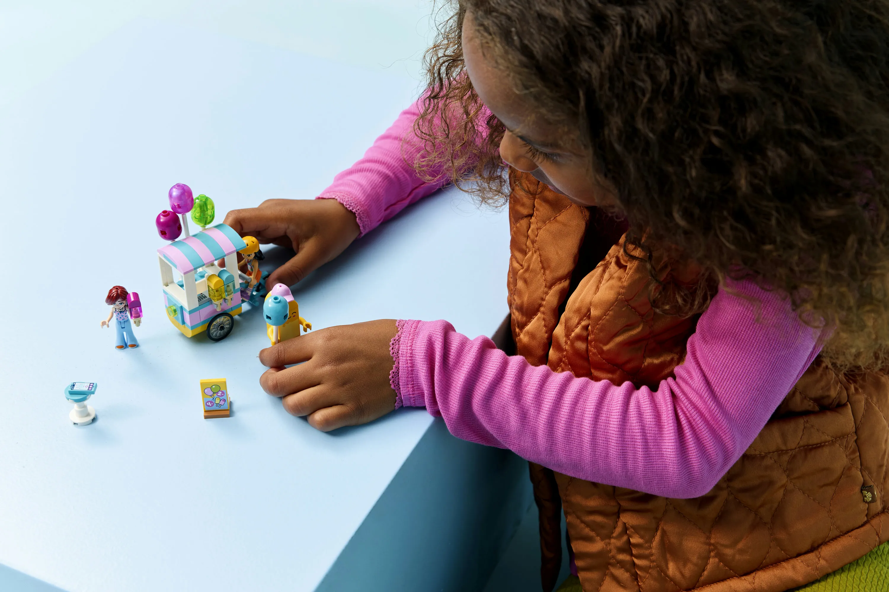 LEGO Friends Glass- och ballongkiosk 42692