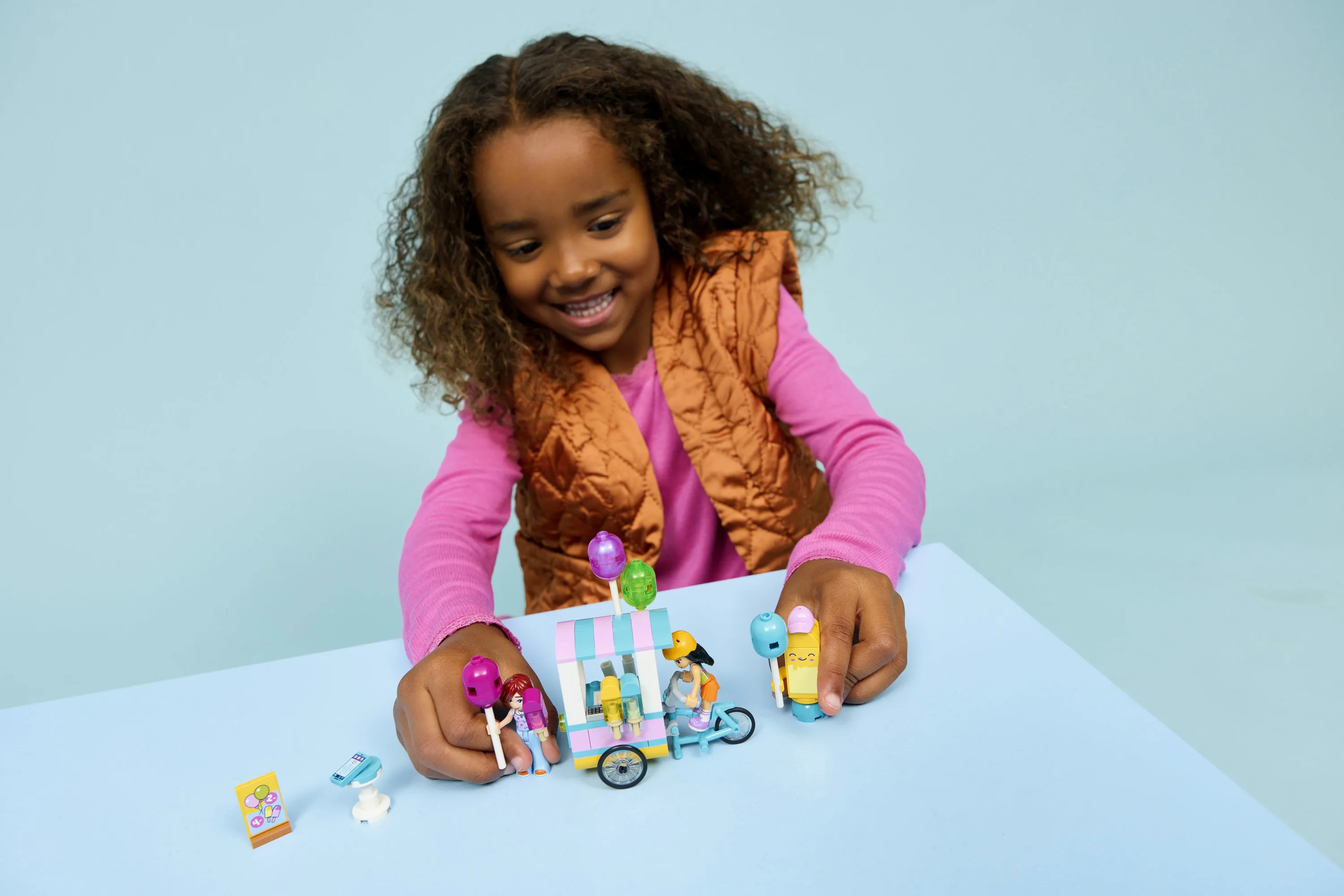 LEGO Friends Glass- och ballongkiosk 42692