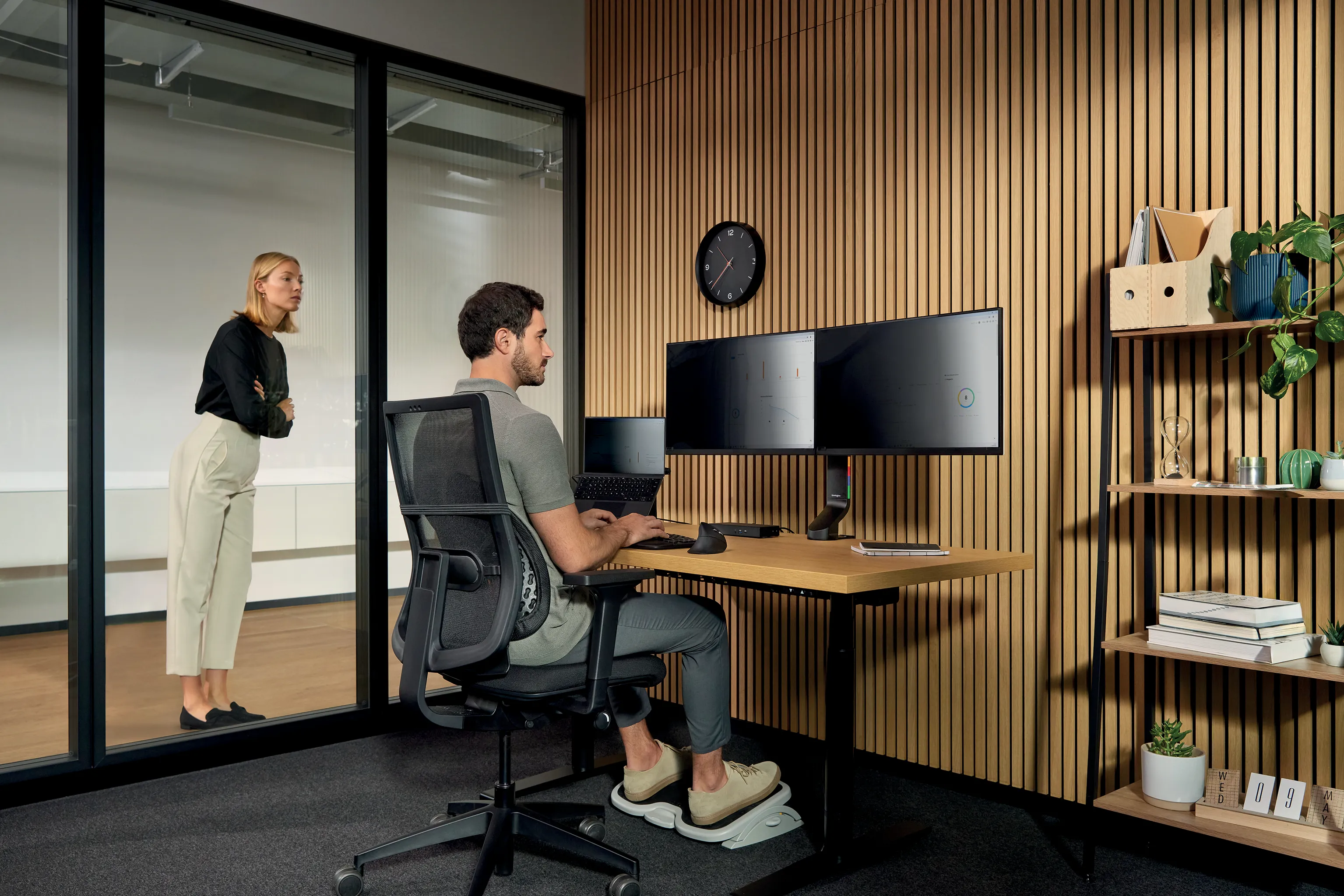 Kensington Privacy Screen Filter for Mic