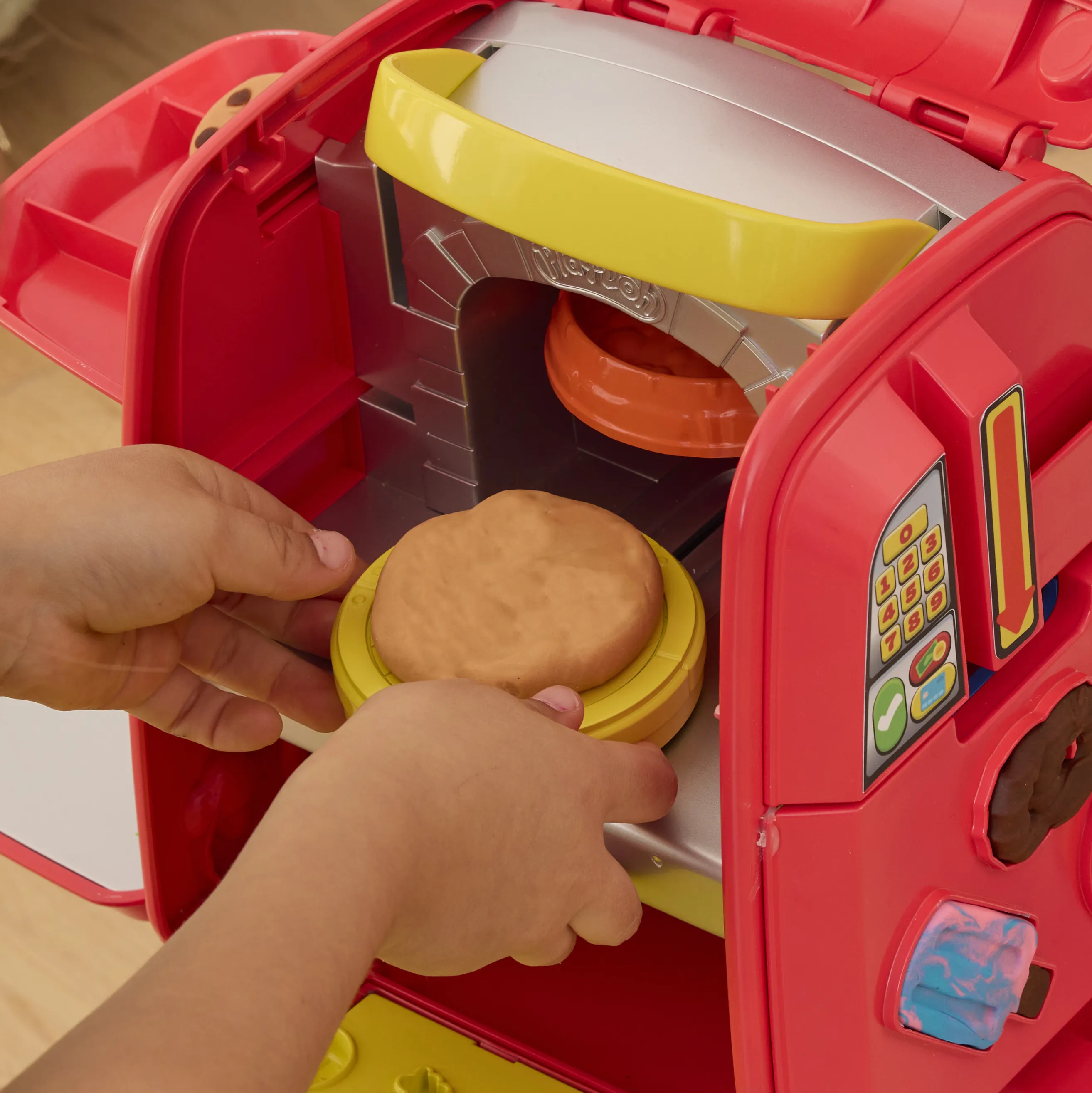 Play-Doh Pizza Delivery Scooter