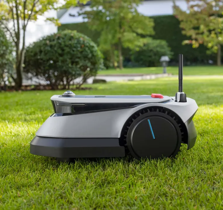 Ecovacs GOAT G1 800G, GPS, Wi-Fi, 800m&sup2; Robotic Lawn Mower