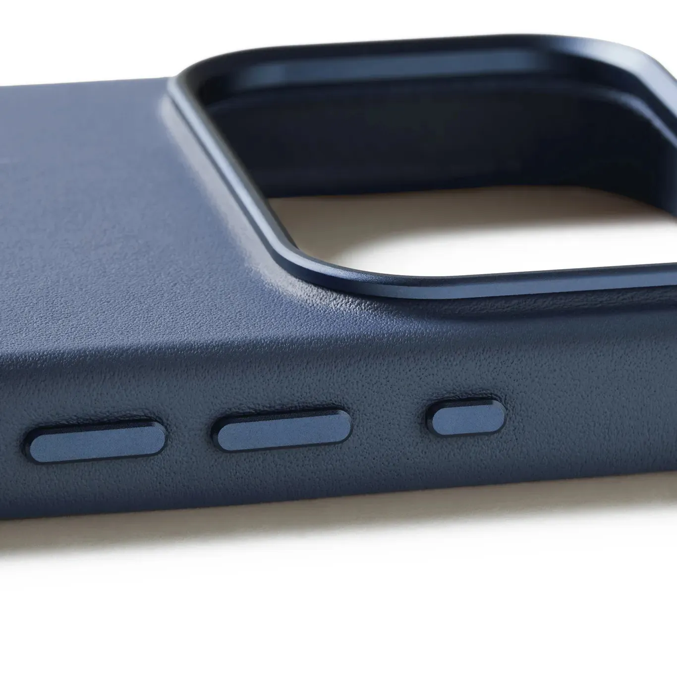 Mujjo Leather Case, iPhone 17 Pro -suojakuori, Monaco Blue