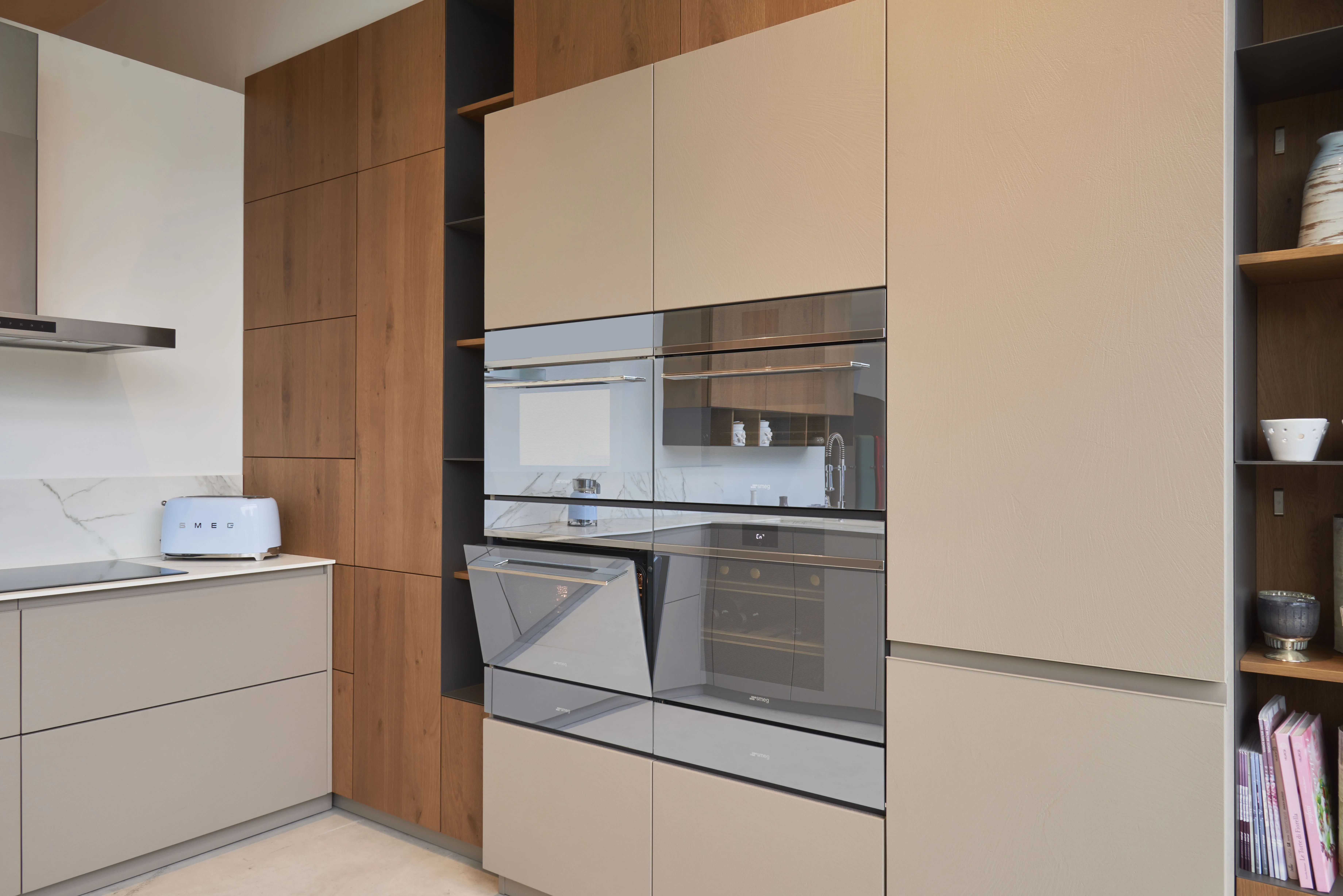 Smeg TSF02PBEU - br&ouml;drost, 4 br&ouml;dskivor, Pastellbl&aring;tt