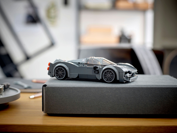 LEGO Speed Champions 76915 Pagani Utopia