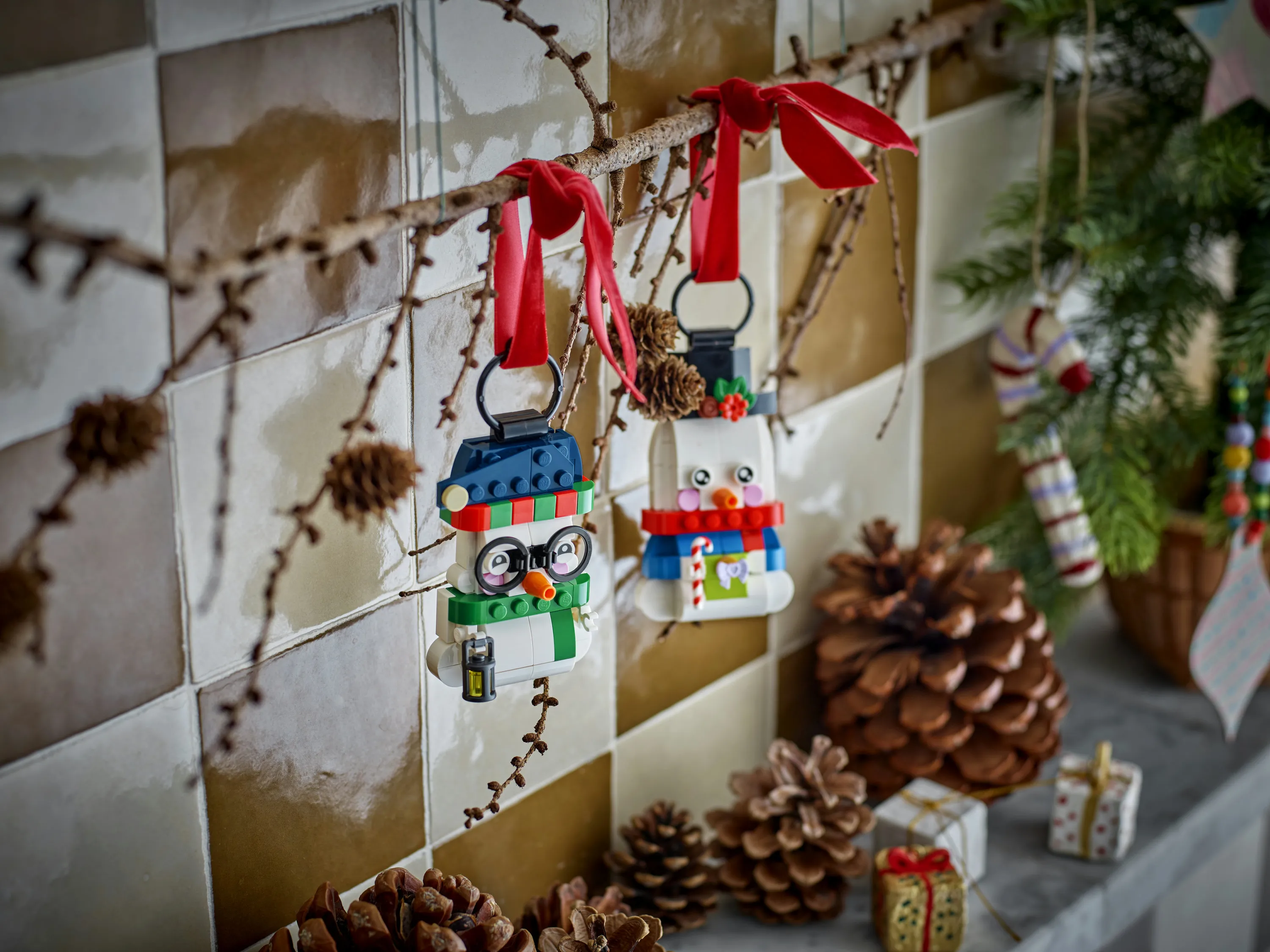 LEGO Seasonal Snowman Ornaments 40812