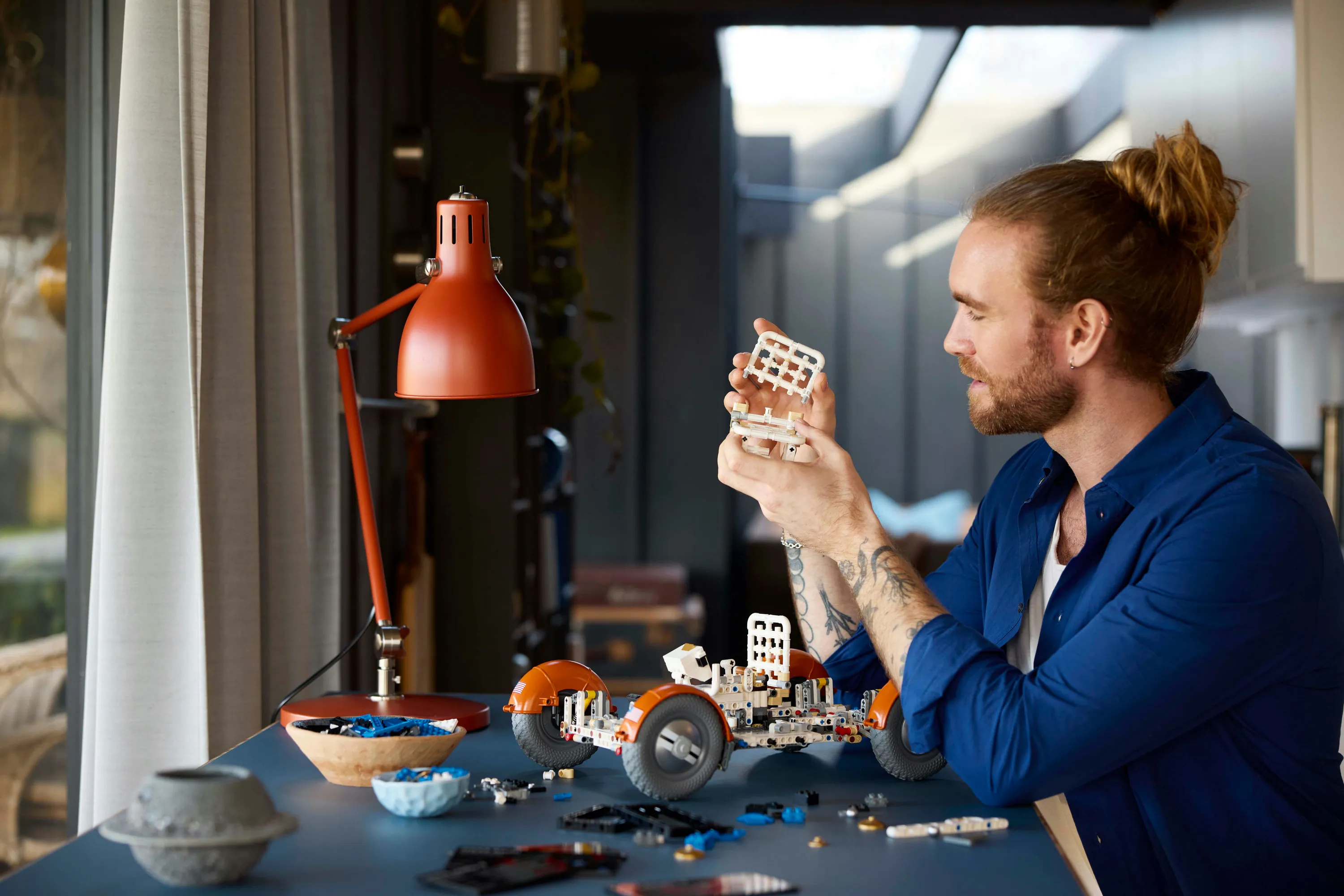 LEGO Technic NASA Apollo Moon Rover 42182