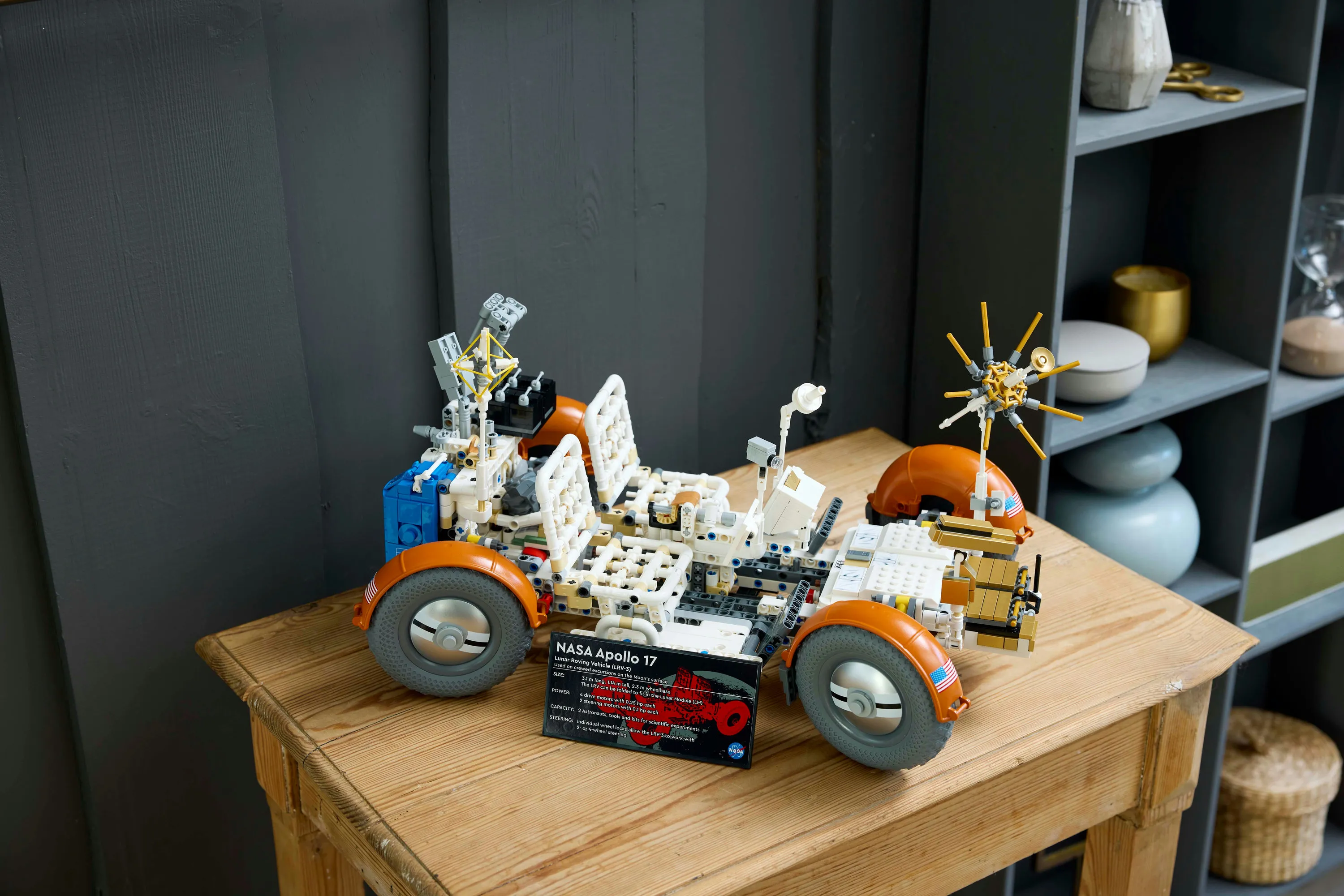 LEGO Technic NASA Apollo Moon Rover 42182