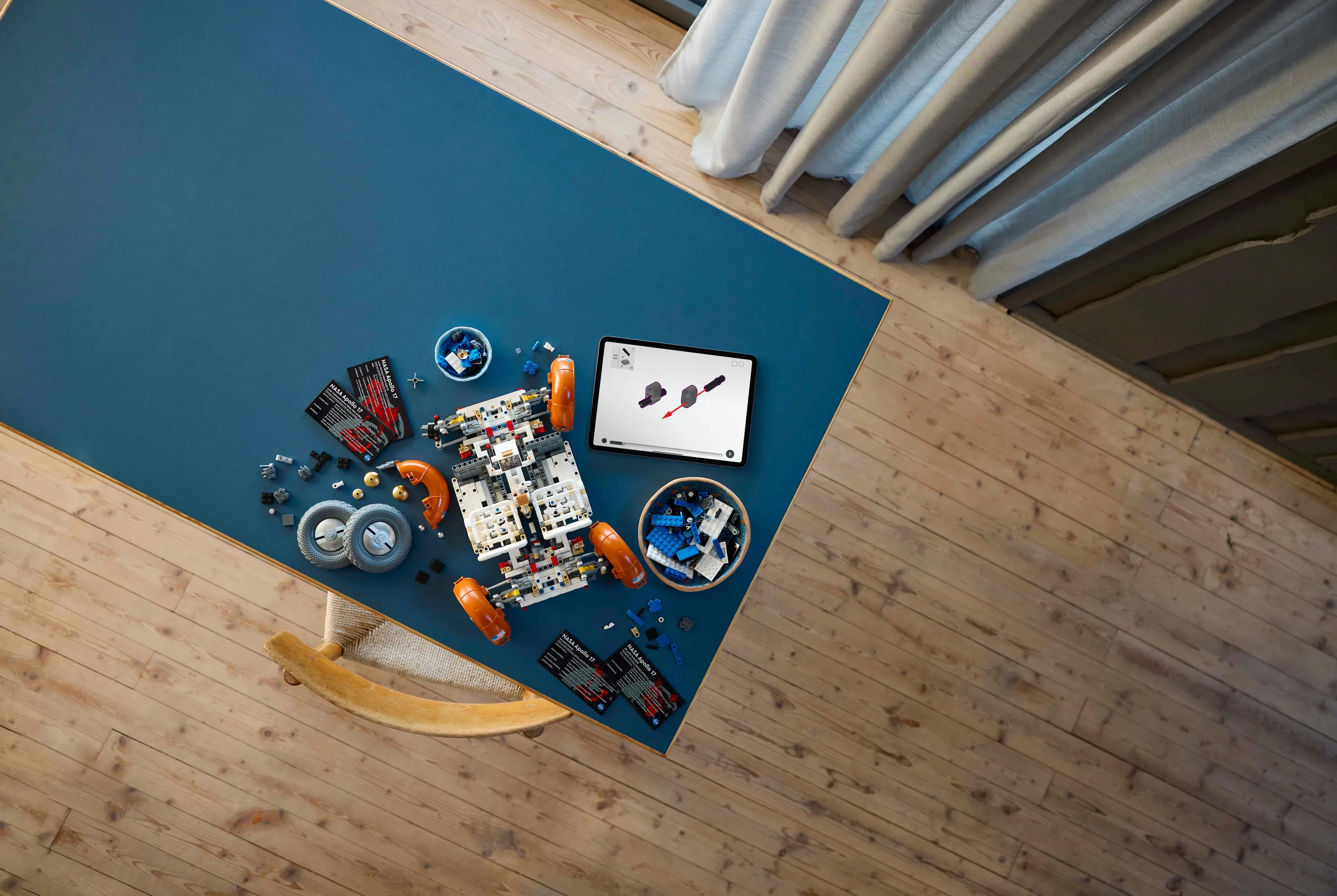 LEGO Technic NASA Apollo Moon Rover 42182