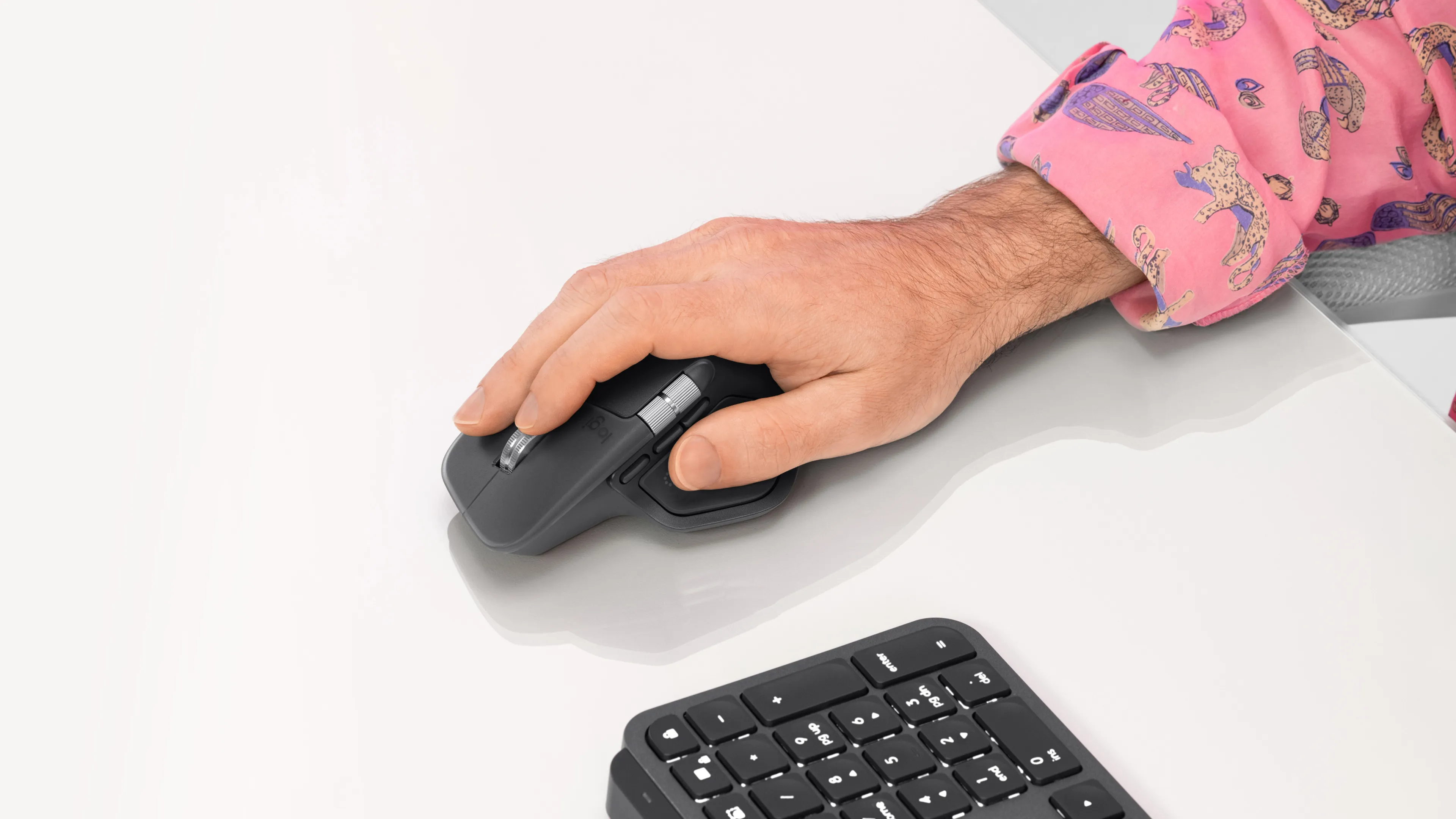 Logitech MX Master 4 for Mac tr&aring;dl&ouml;s mus, space black
