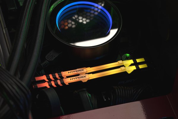 Kingston 32 GB (2 x 16 GB) HyperX Fury RGB, DDR4 3466 MHz - memory