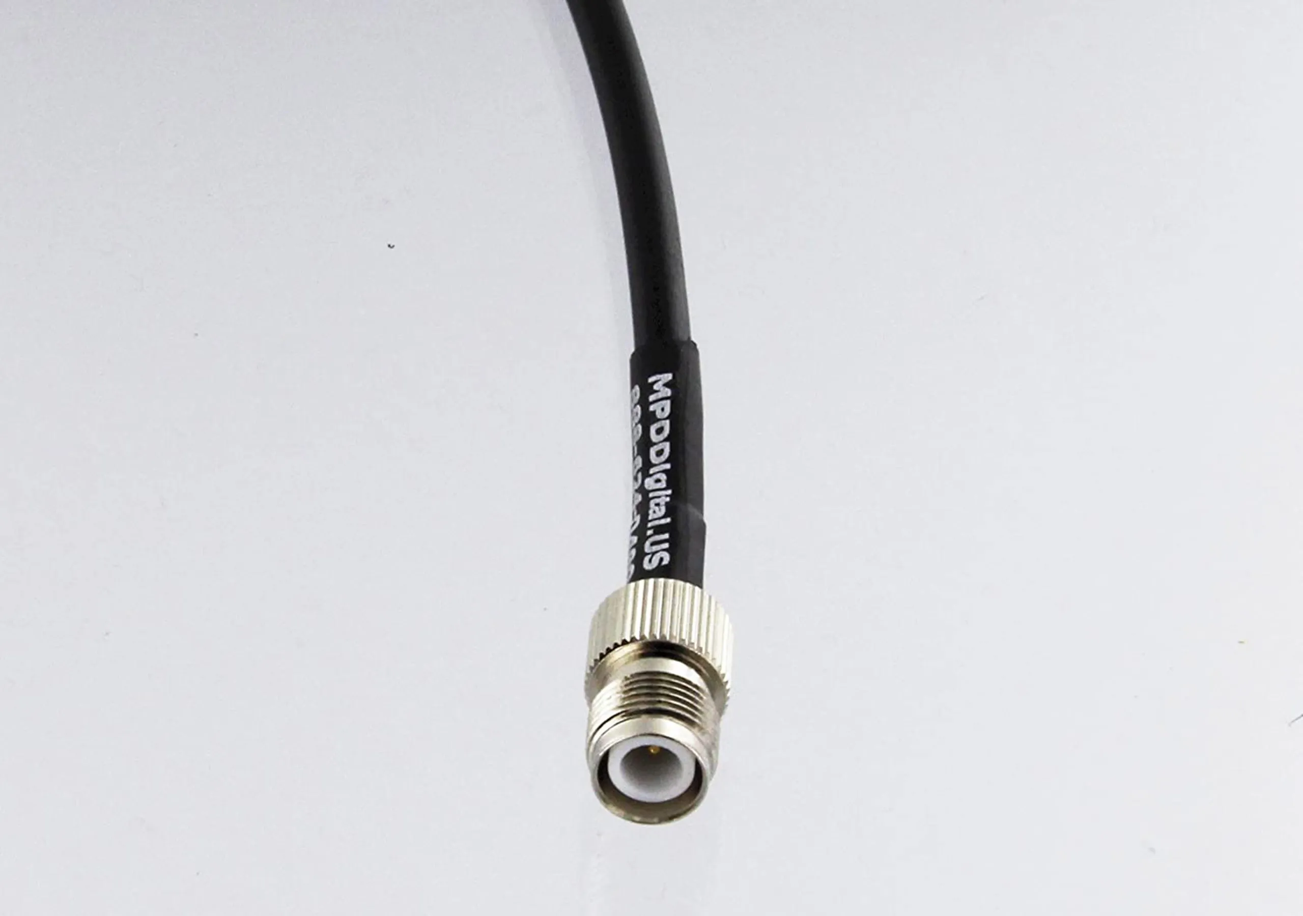 Cisco Aironet 20 ft  (6.1m) Low Loss Cable Assembly. Connectors: One RP-TNC plug, one RP-TNC jack.