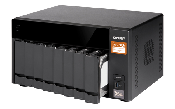 Qnap TS-832X-2G, 8x h&aring;rdiskplatser - NAS-server