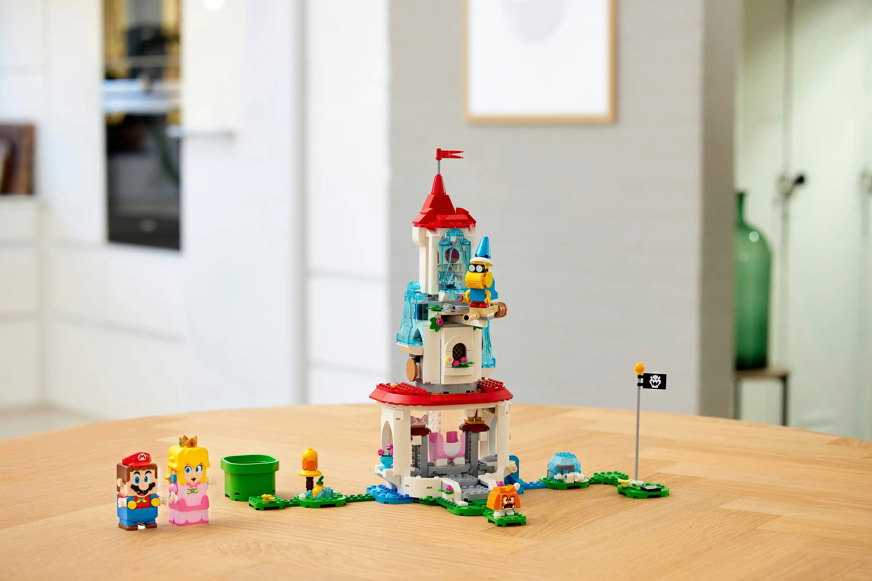 Lego Super Mario Cat Peach Suit and Frozen Tower Expansion Set 71407
