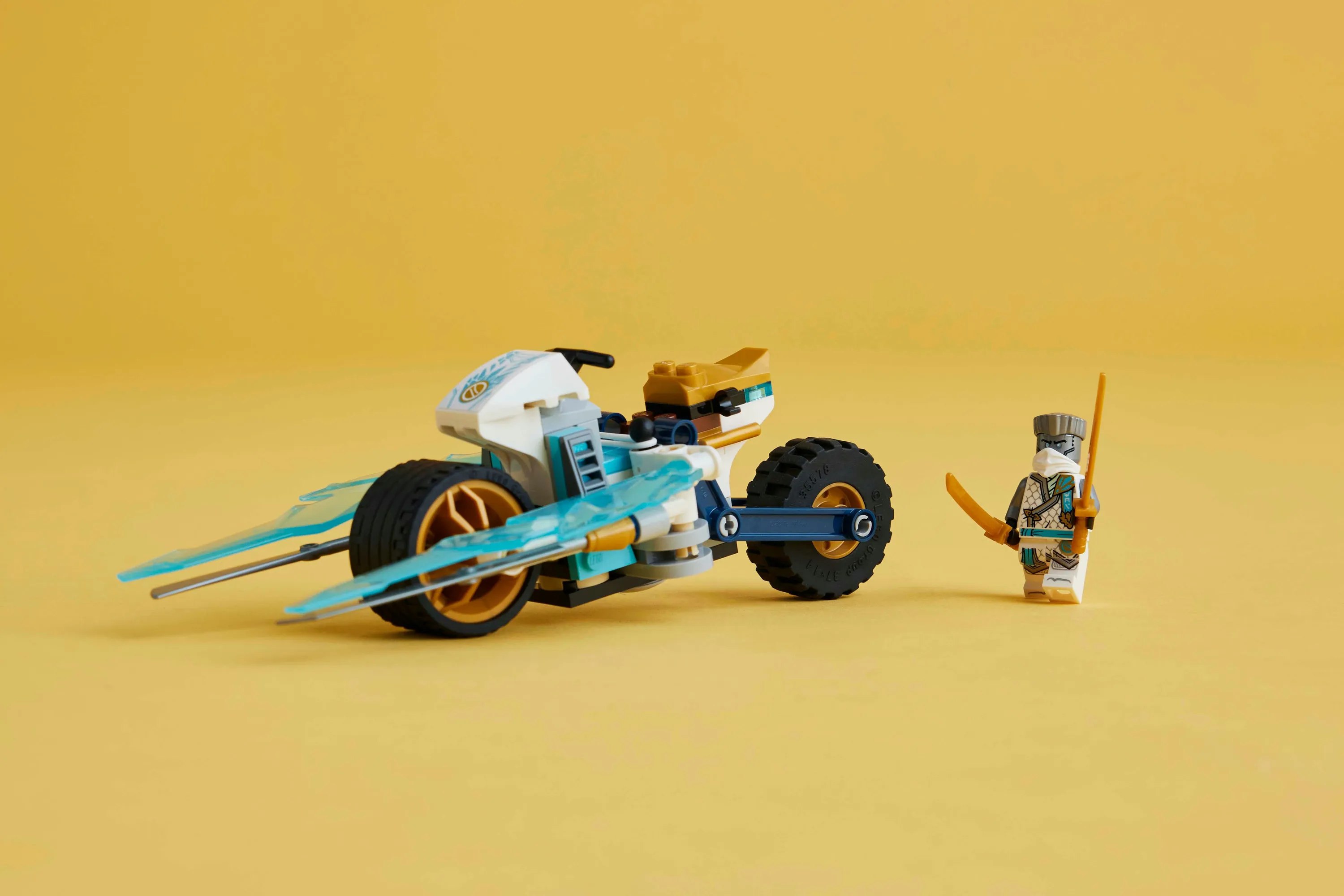 LEGO NINJAGO Zane's Ice Motorcycle 71816