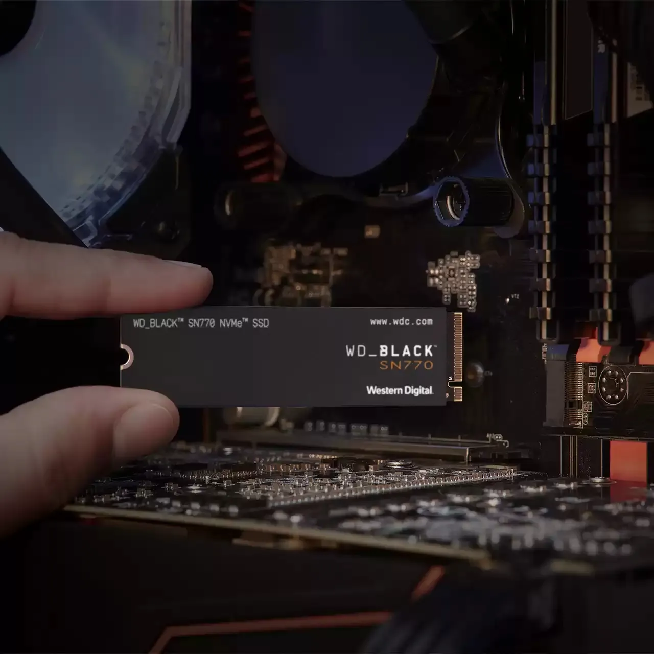 WD Black SN770 2 TB, PCIe 4.0, M.2 -SSD-levy