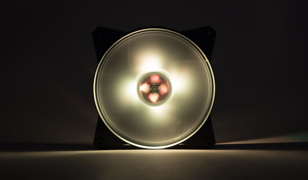 COOLER MASTER MasterFan Pro 140 AF RGB 140 x 140 x 25 mm 500 - 800 RPM