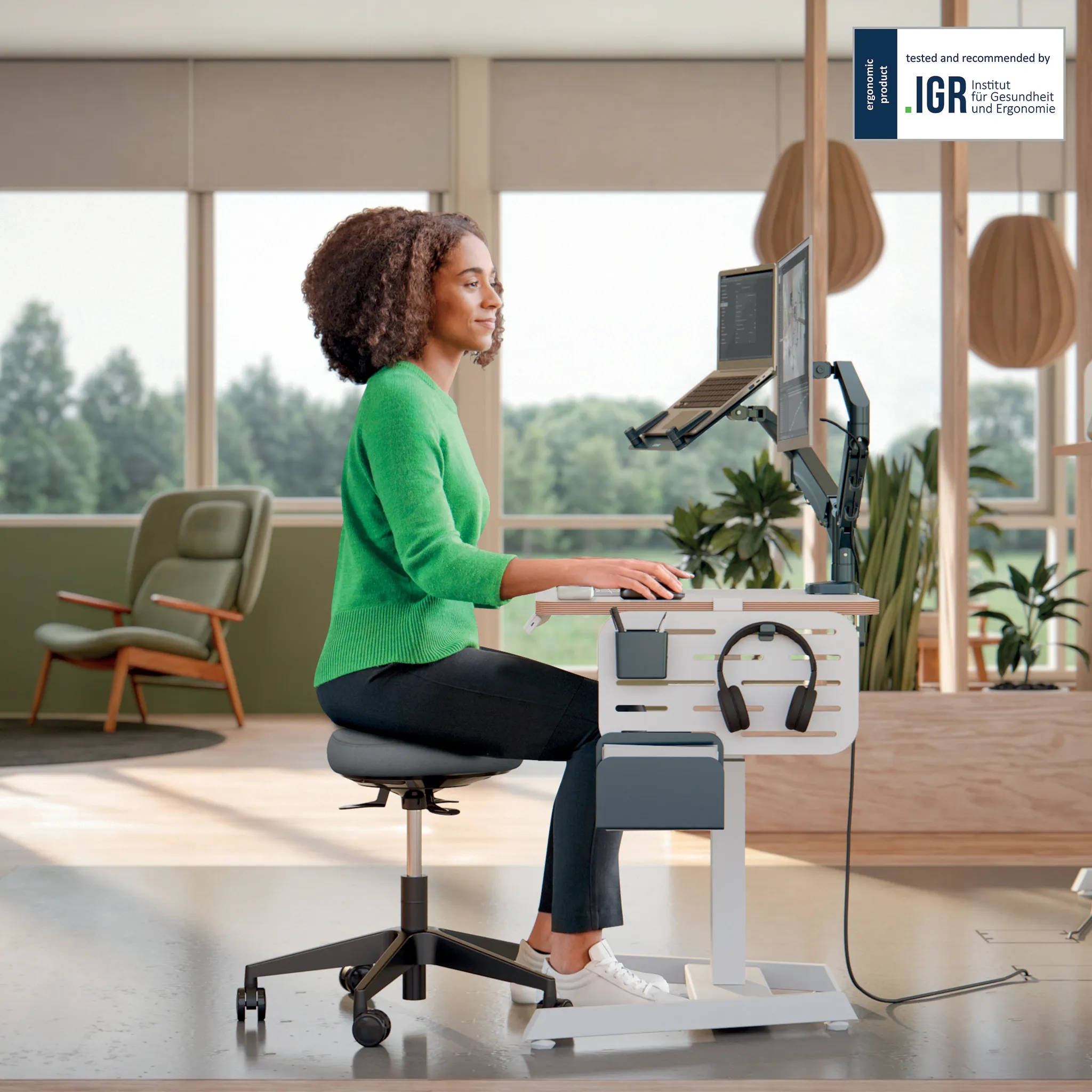 Leitz Ergo Active Balans - sitting stool, Svart