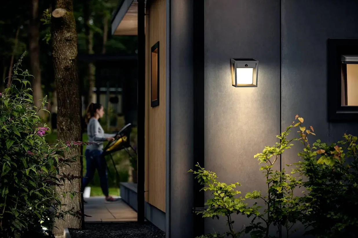 Philips Blaise UltraEfficient Solar Outdoor Wall Light with Motion Sensor, 1.5 W, 250 lm, IP44, Anthracite
