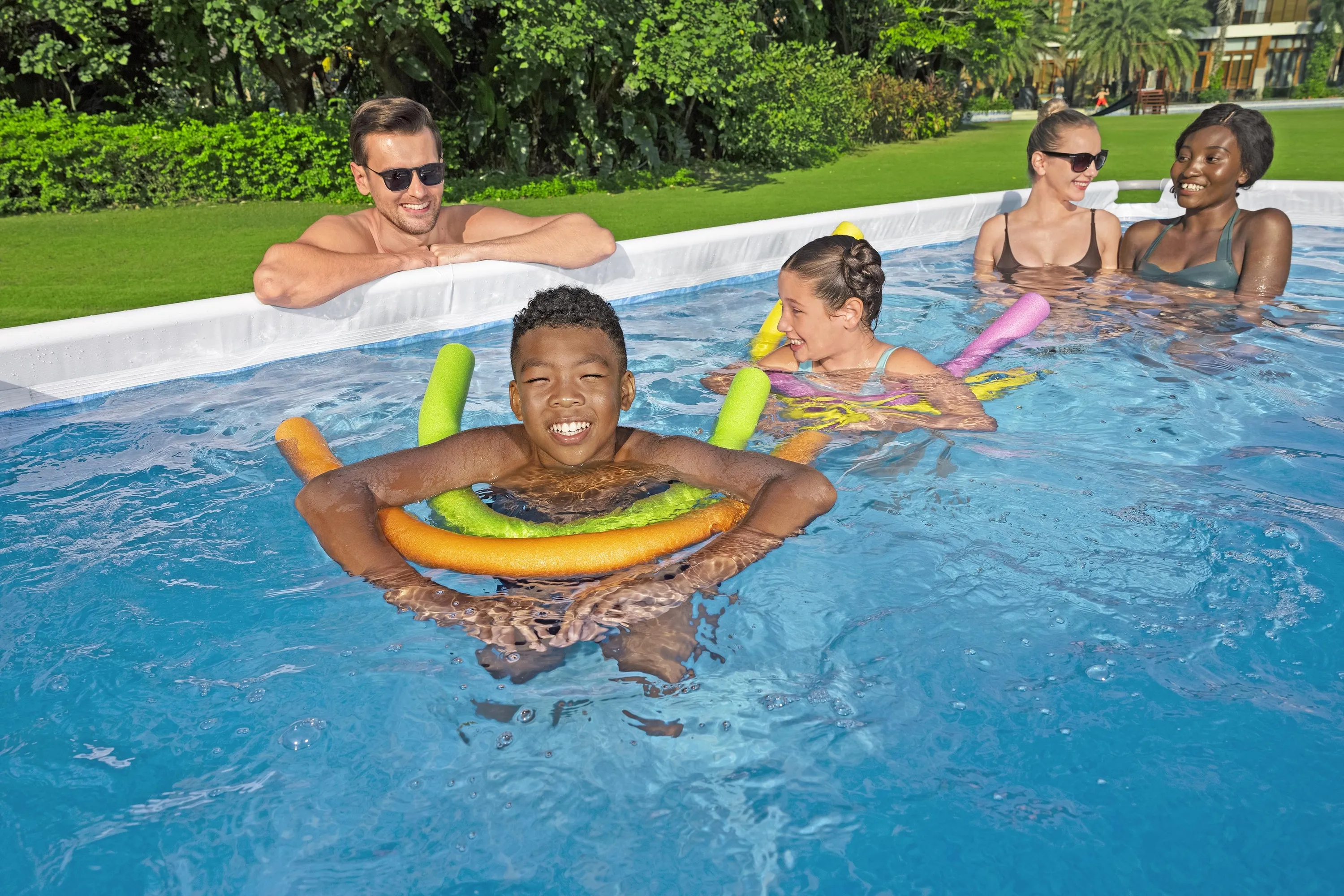 BESTWAY Steel Pro MAX 56441 Rectangular Frame Pool Set 4040 x 2010 x  ？