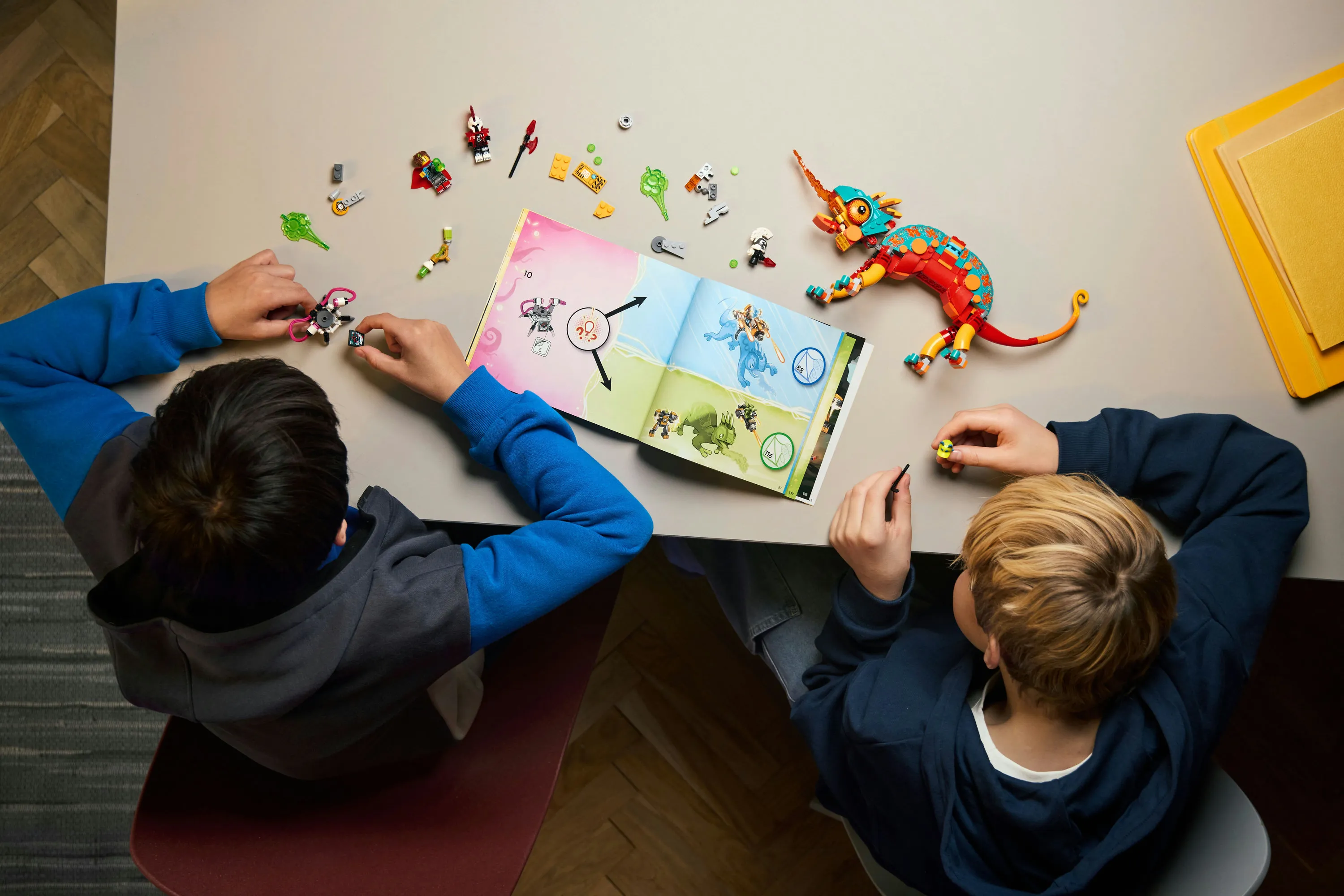 LEGO DREAMZzz Mateon tulikameleontti 71492