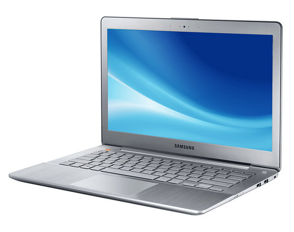 SAMSUNG NP730U3E 13.3&quot; Full HD/i5-3337U/6GB/128GB SSD/HD8570M 1 GB/W8