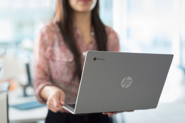 HP 13.3" Chromebook 13 Pro M5-6Y57, 32GB, Chrome OS - Notebook, Silver