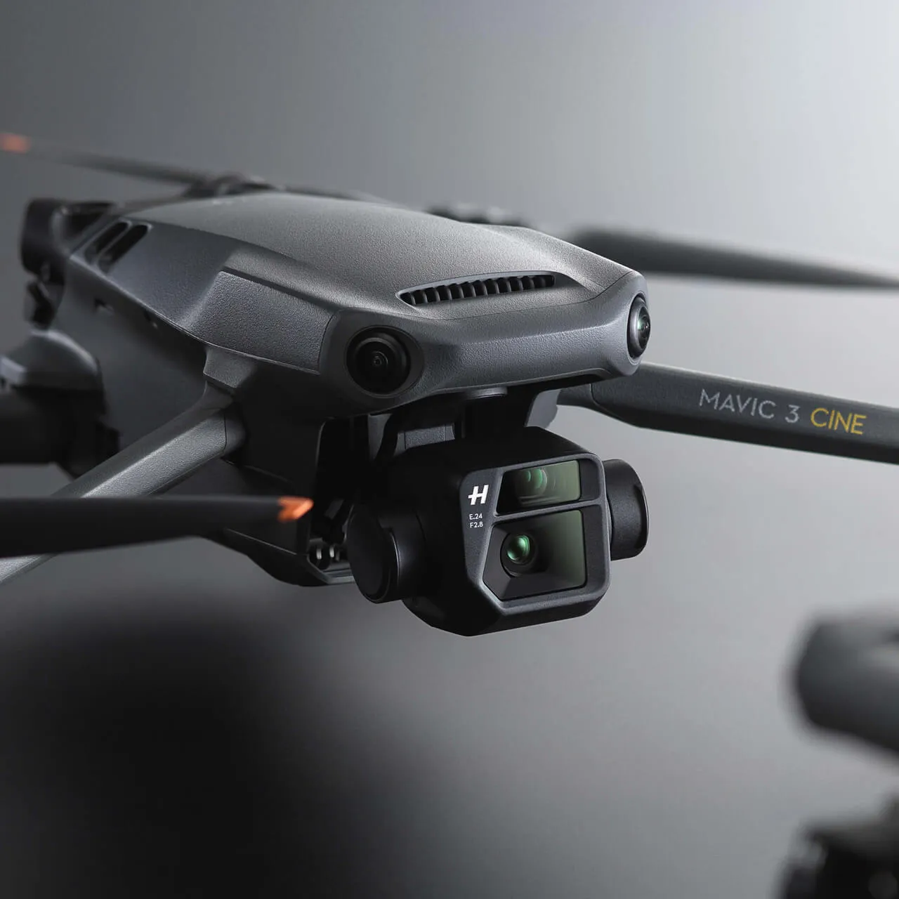 DJI Mavic 3 Cine Combo