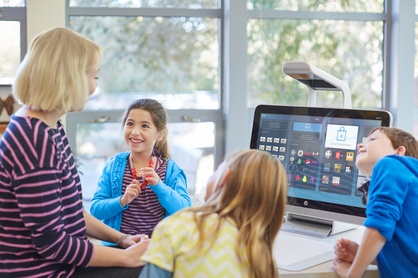 Sprout Pro by HP - Kaikki yhdess&auml; - 1 x Core i7 6700 / 3.4 GHz - RAM 8 Gt - Hybrid Drive 1 Tt (8 Gt) - GF GT 945A / HD Graphics 530 - GigE - WLAN: Bluetooth 4.0