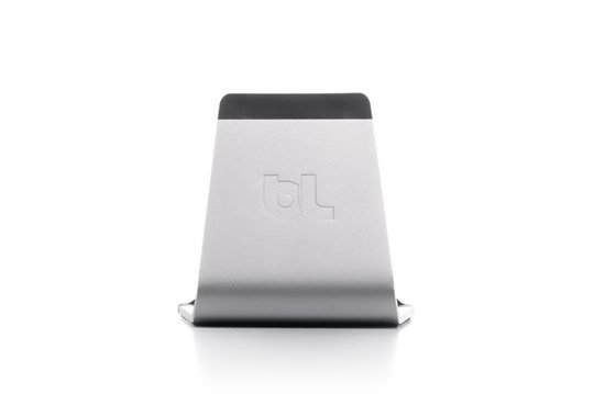 Bluelounge Mika - elegant aluminiumst&auml;ll som passar allt!