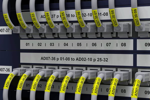PT-E550WNIVP Professional label machine