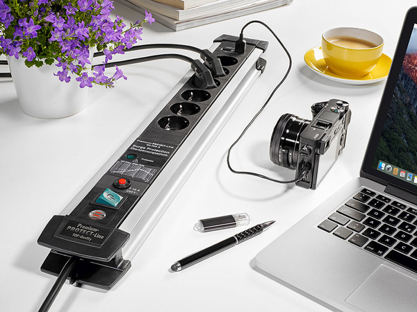 Brennenstuhl Premium Protect Line, 6xCEE7/4, 2xUSB, musta/hopea