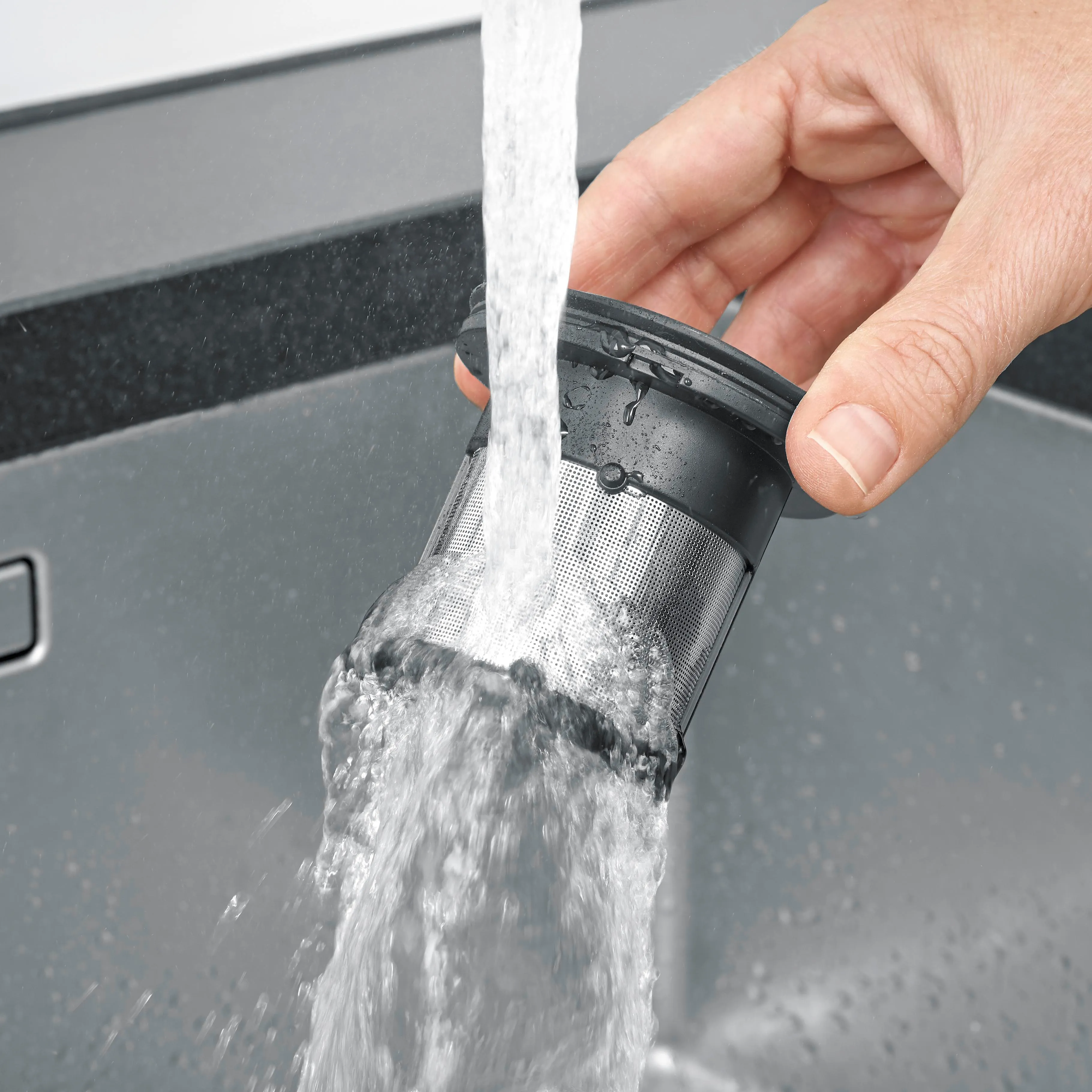 Severin HV 7130 -käsikäyttöinen imuri, musta Severin HV 7130 -käsikäyttöinen imuri, musta