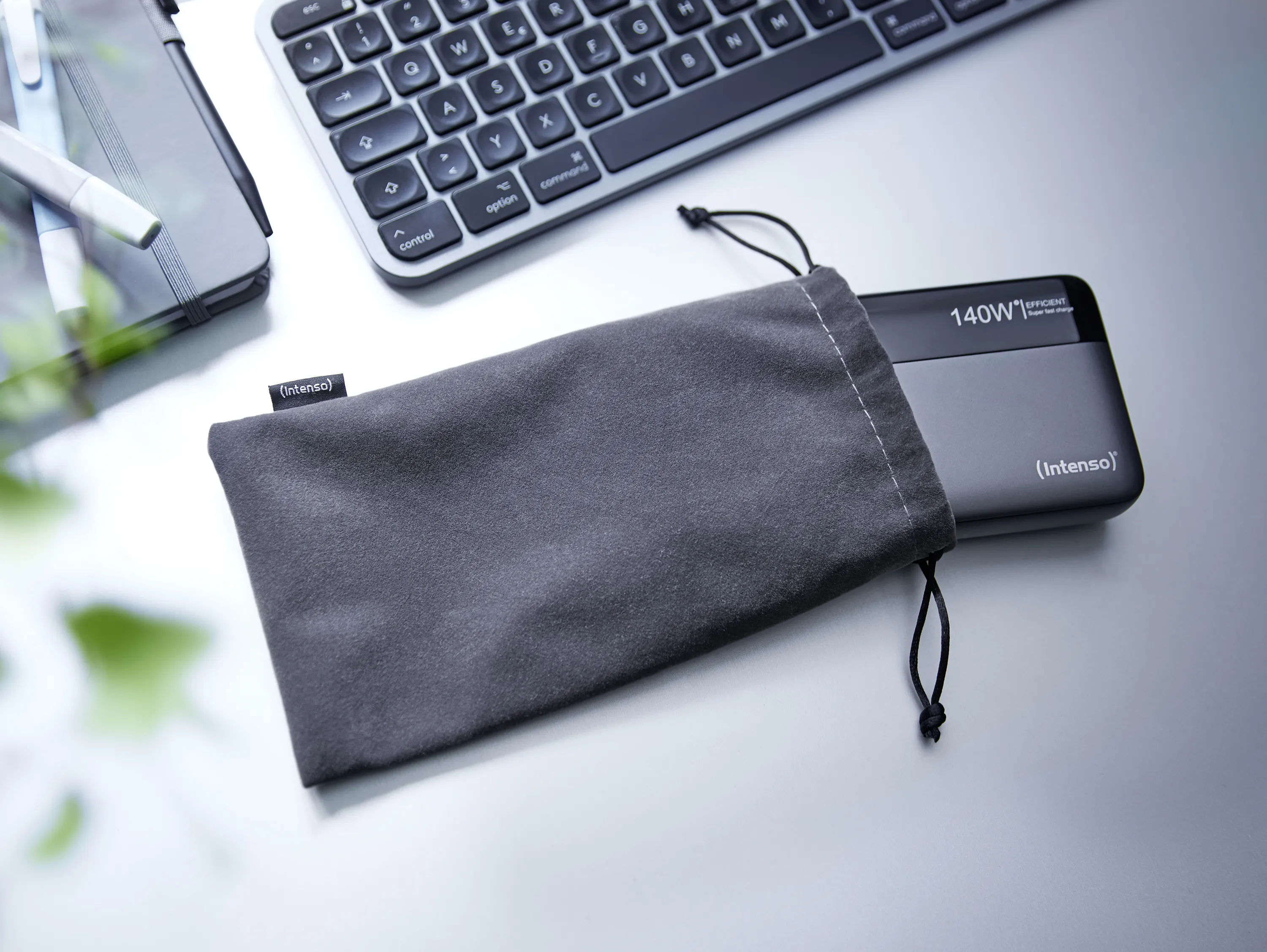 Intenso Power Bank HE -varavirtalähde, 25000 mAh, musta, Harmaa