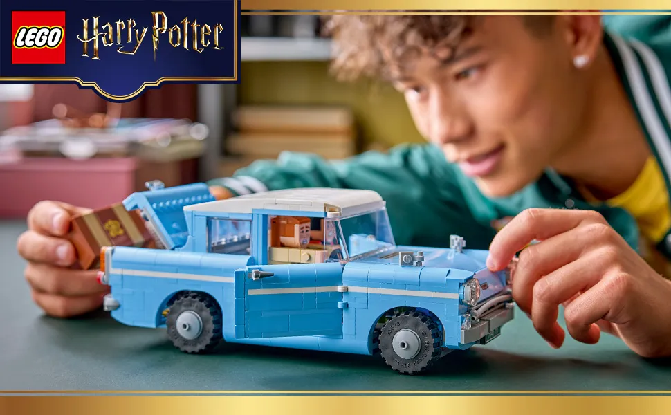 LEGO Harry Potter The Magical Flying Ford Anglia 76470