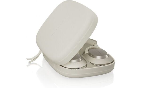 Bowers &amp; Wilkins Px7 S3 -vastamelukuulokkeet, canvas white