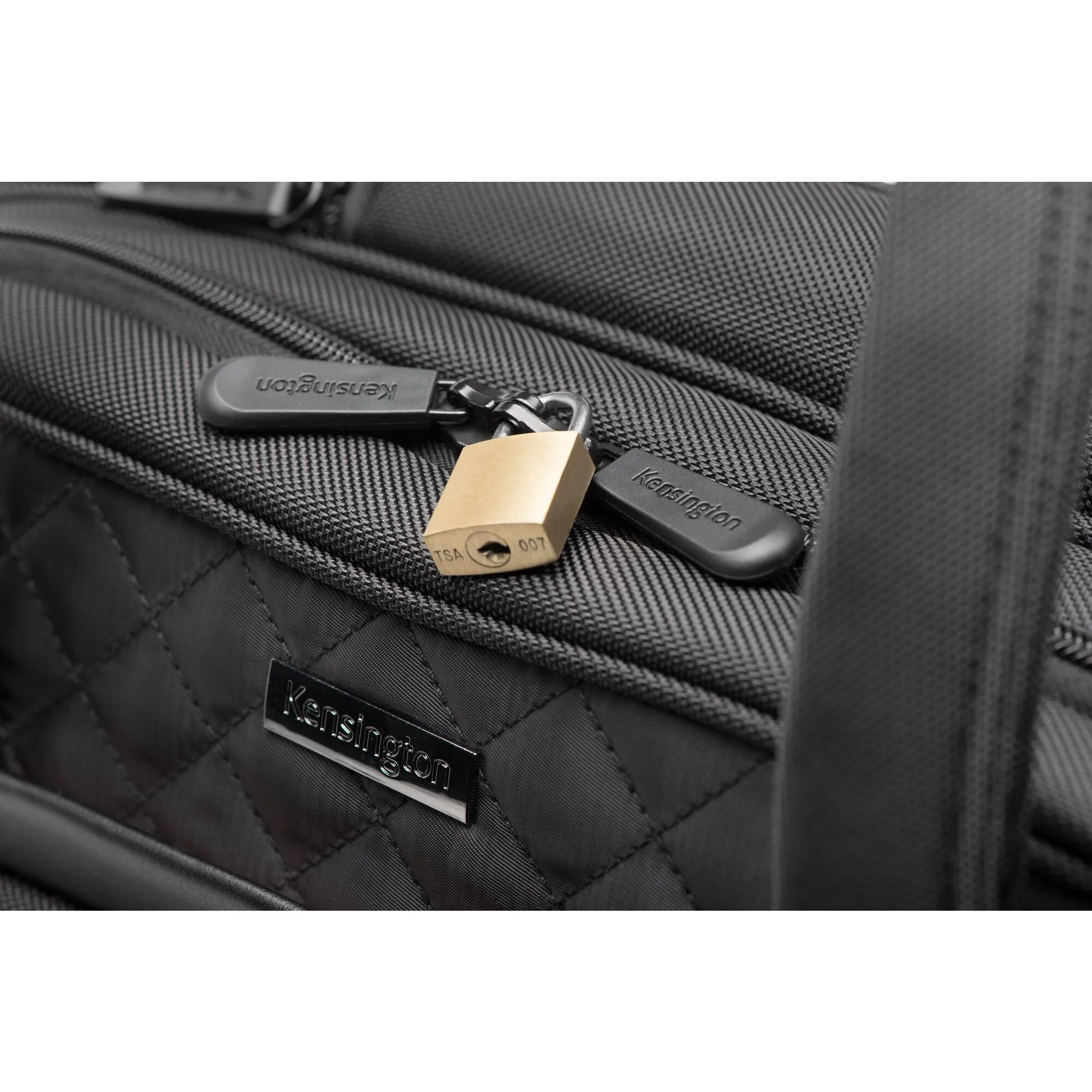 Kensington Contour" 2.0 Executive Balance Laptop Spinner  15.6