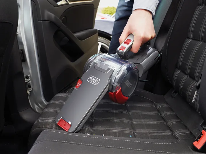 BLACK+DECKER Pivot Auto PV1200AV-XJ 12V 12.5 W 0.44 L -pussiton k&auml;sik&auml;ytt&ouml;inen imuri, harmaa, punainen, l&auml;pin&auml;kyv&auml;